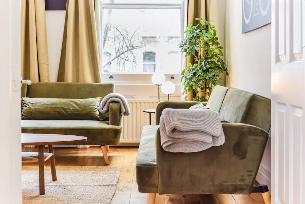 Knightsbridge Stylish Two Bedroom Apartment Λονδίνο Εξωτερικό φωτογραφία
